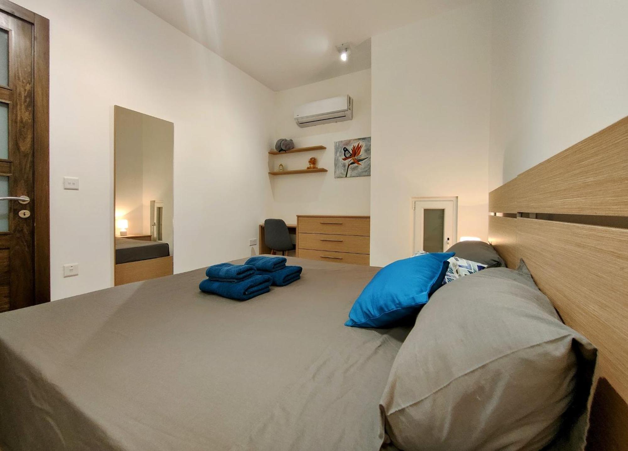 Al-Andalus, Chic Central Rooms Виктория Экстерьер фото